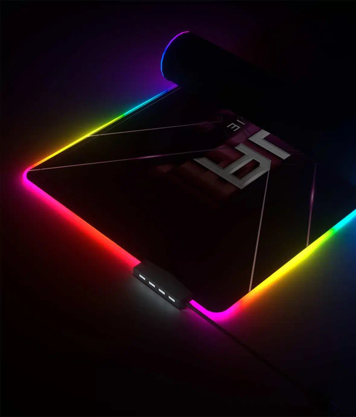 Noua Dusk Pro – Tappetino Gaming RGB XXL con HUB 4 Porte USB 2.0