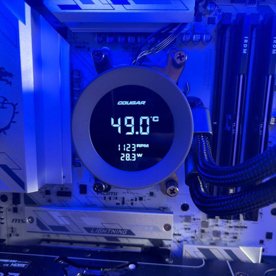 TITANO V1 EVO - Pc gaming Ryzen 7 9800X3D, RX 9070 XT 16GB, Ram 32Gb 6000Mhz Ddr5, SSD NVMe 1000Gb, Dissipatore a Liquido IPS 360mm, Windows 11 Pro